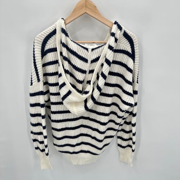 SPLENDID Striped Hooded Knit Sweater in Navy Stripe // M - Picture 11 of 11